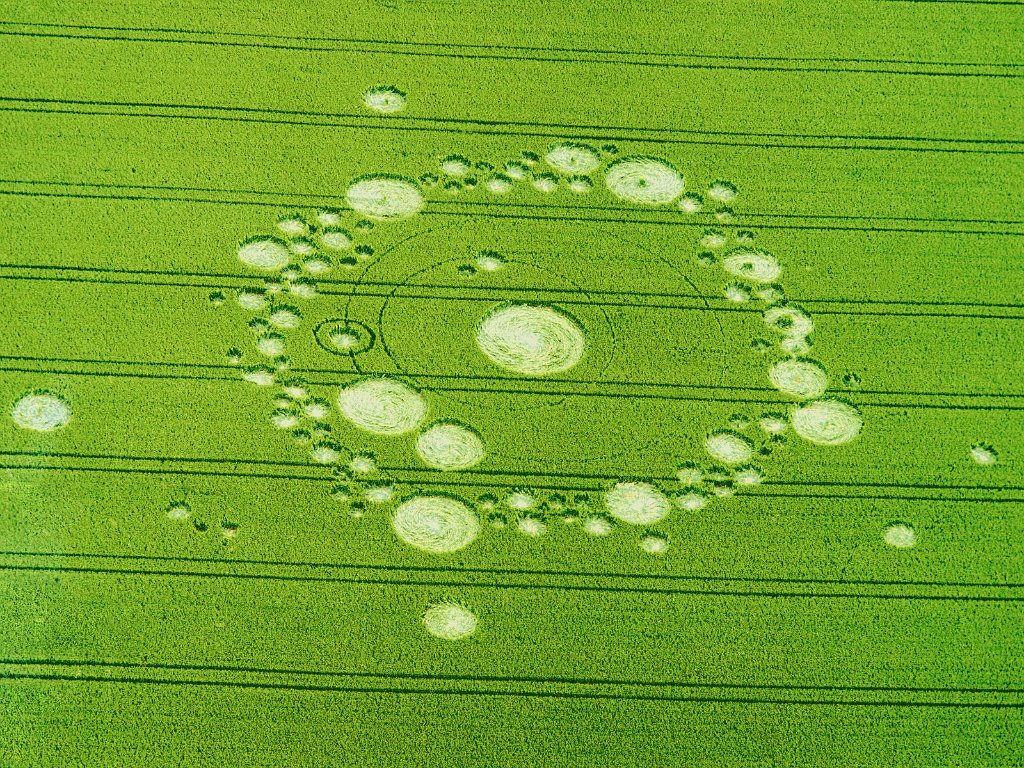 Galaxy Formation, New Alresford, England, 1995